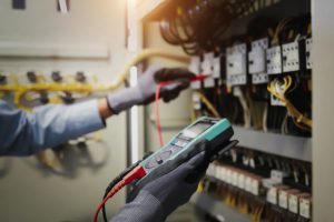 Signs You Need Commercial Electrical Repair Services